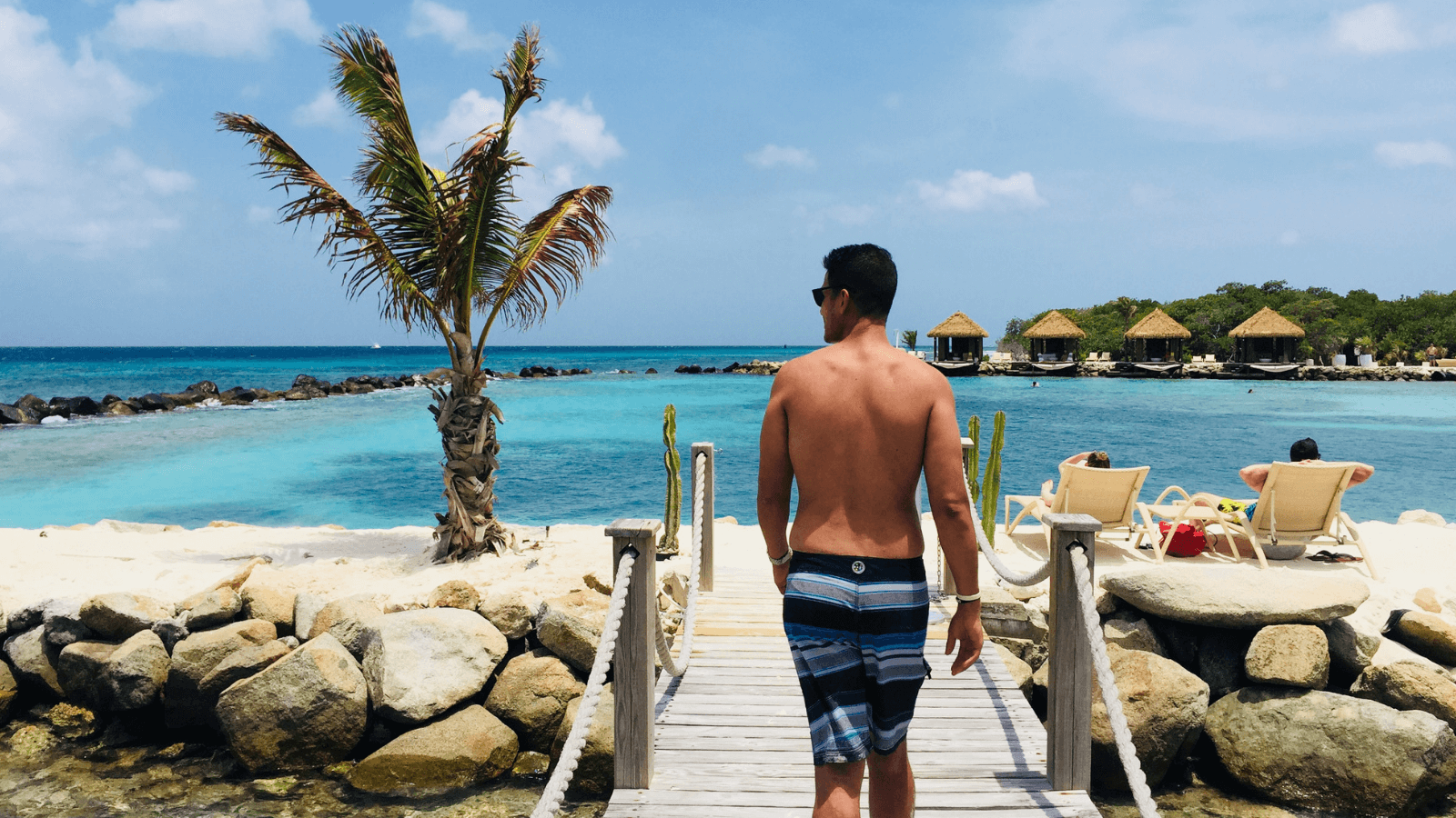 flamingo-beach-in-aruba-spa-and-cabanas